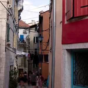Azure - Apartment, In The Heart Of The Old Town , Rovigno Croazia